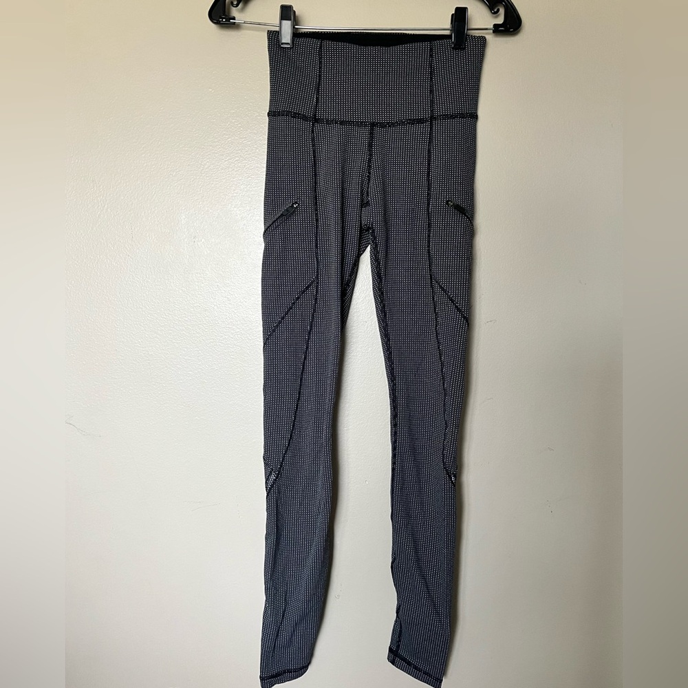Lululemon Cadence Crusher Tight Power Luxtreme Tiny Geo Black White